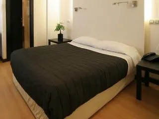 Asador H.m. Versus Burgo