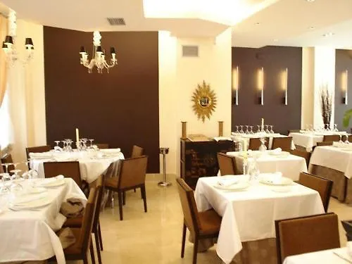 Hotel Asador H.m. Versus Burgo